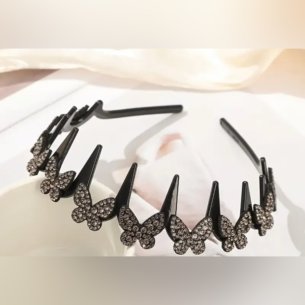 Elegant Butterfly Headband - Picture 4 of 7